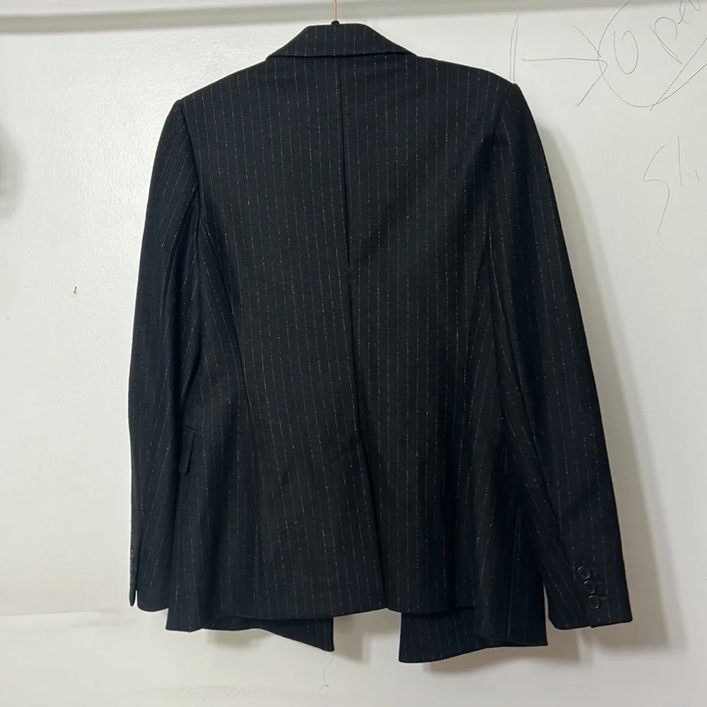 Theory Wool Blend pin stripped Blazer Size 8 - Picture 5 of 5
